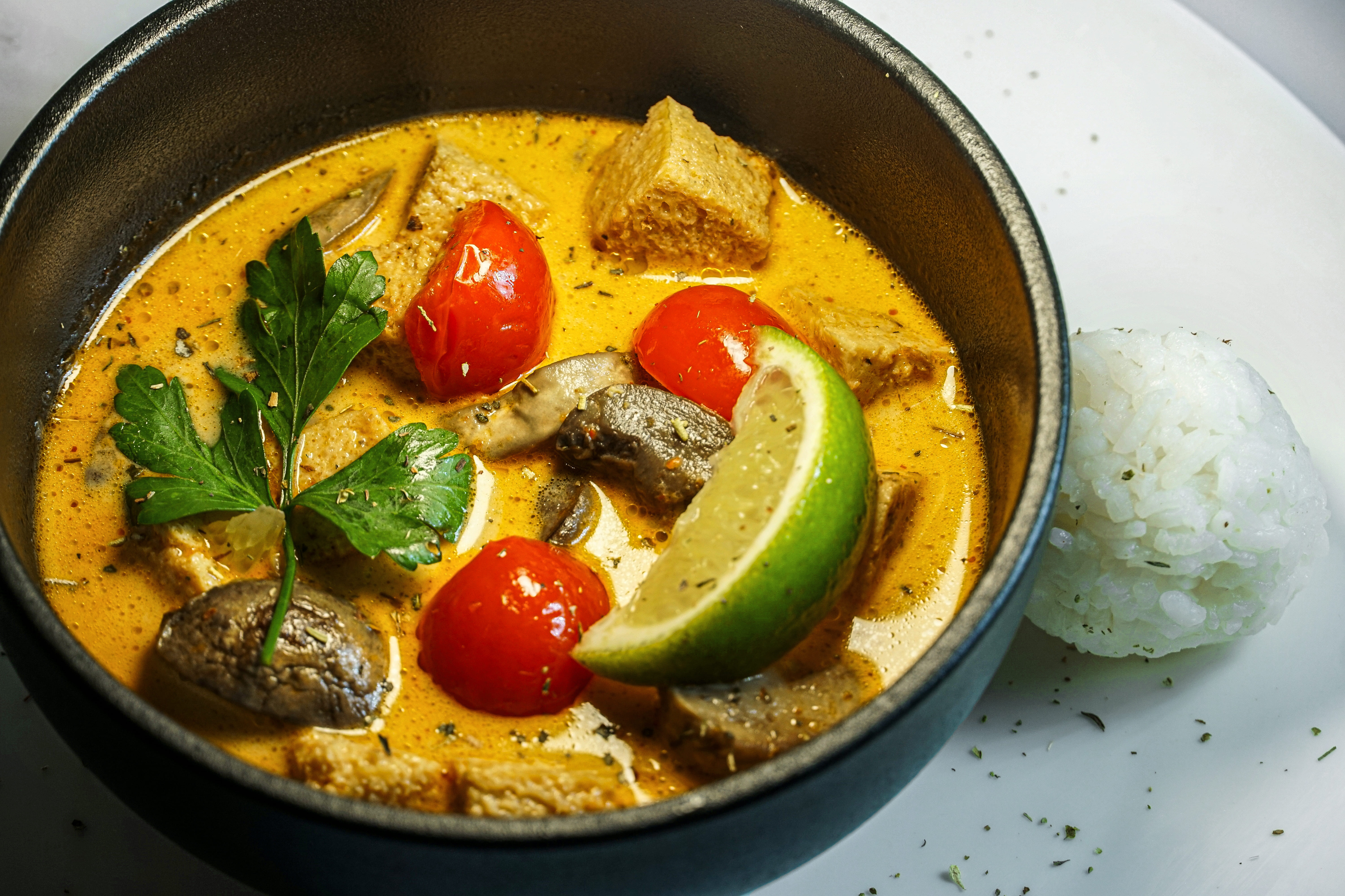 Том Ям (острый) в MACRUS Vegan Food во Владикавказе