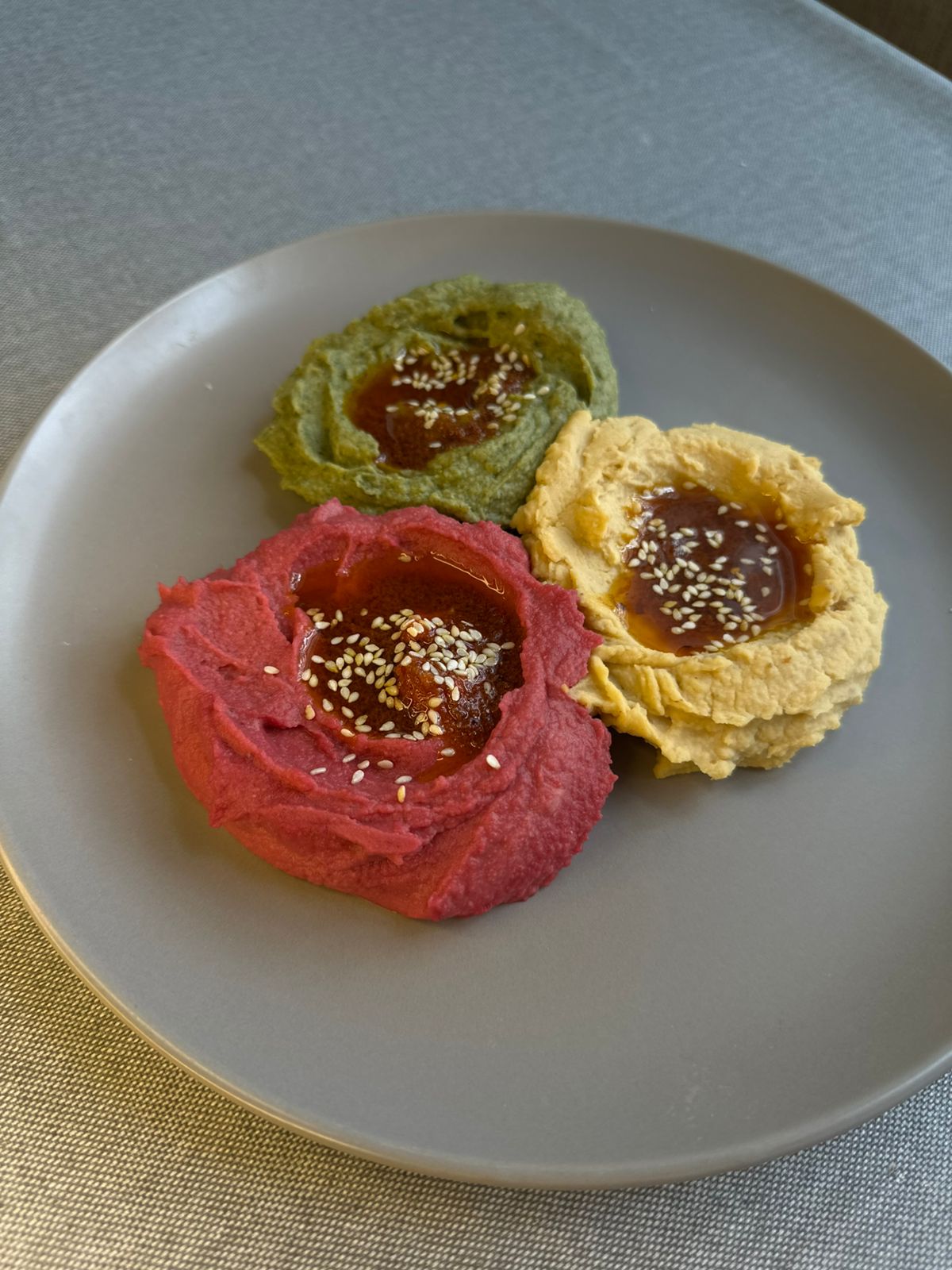 Хумус свекольный в MACRUS Vegan Food во Владикавказе